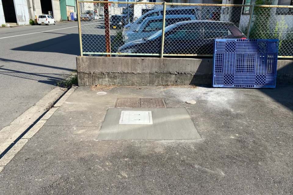 出島のアスファルト陥没の舗装工事の画像